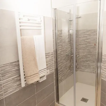 Maria's House 펜션 툴라다